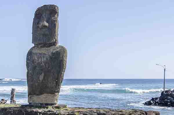 122 - Chile - isla de Rapa Nui o Pascua - Hanga Roa - Ahu Hotake